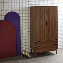 Armadio vintage in decorazione legno, 2 ante