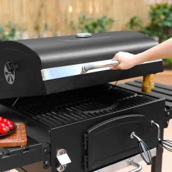 Barbecue a carbonella con affumicatore