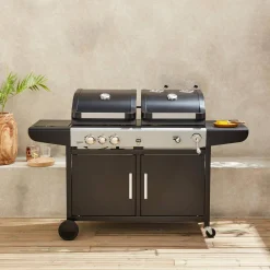 Barbecue combinato a gas e carbonella con fuoco laterale