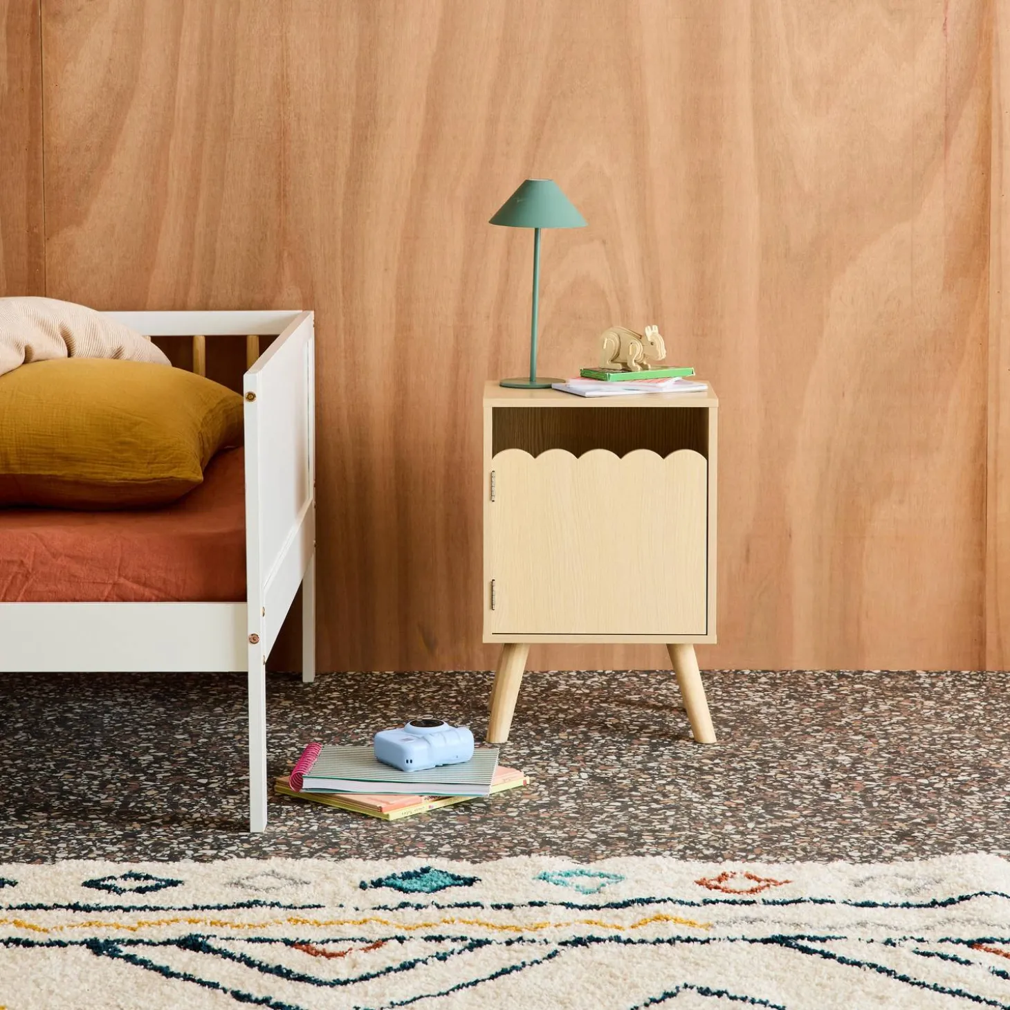 Comodino per bambini decorazione legno 1 anta