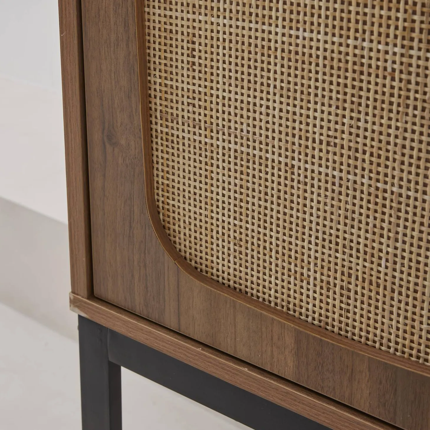 Credenza a 2 ante in canna e legno, 165cm