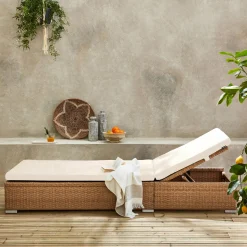 Lettino prendisole in resina intrecciata multiposizione