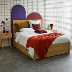 Letto con rete a doghe e testiera 140x190cm + 4 cassetti