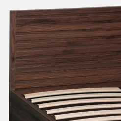 Letto contenitore con rete a doghe e testiera 140x190cm decorazione legno