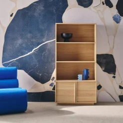 Libreria effetto legno con 2 ante a 5 livelli