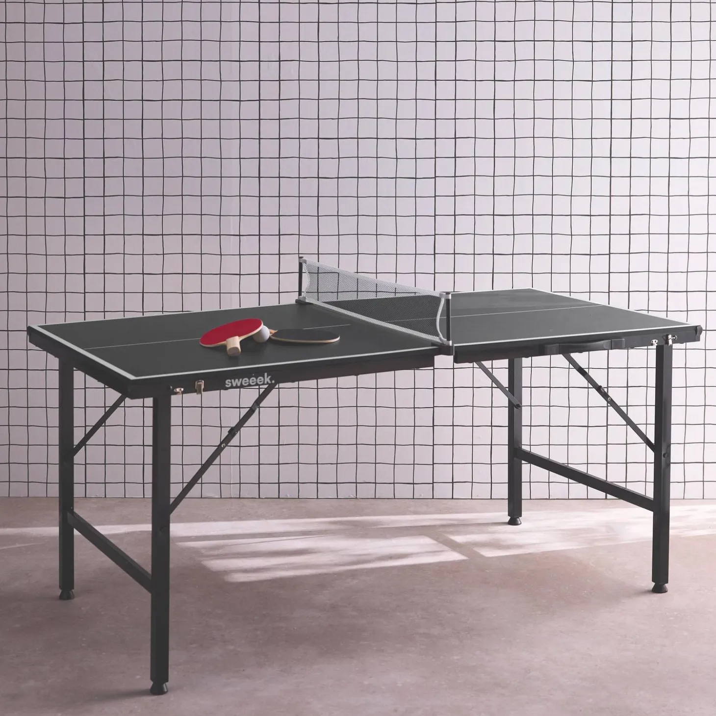 Mini tavolo da ping pong pieghevole per interni con 2 racchette e 3 palline, 150cm