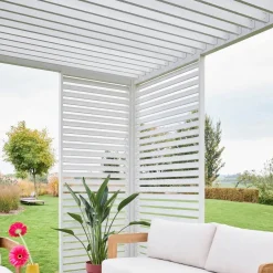 Pergola bioclimatica 3x4m in alluminio  + 1 persiana 1m + 1 persiana 1.3m