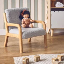 Poltrona scandinava per bambini in tessuto bouclé e legno