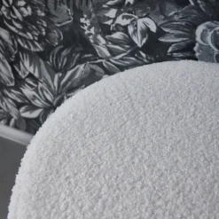 Pouf scandinavo in bouclé