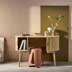 Scrivania ovale con effetto legno scanalato e due vani portaoggetti, 120cm