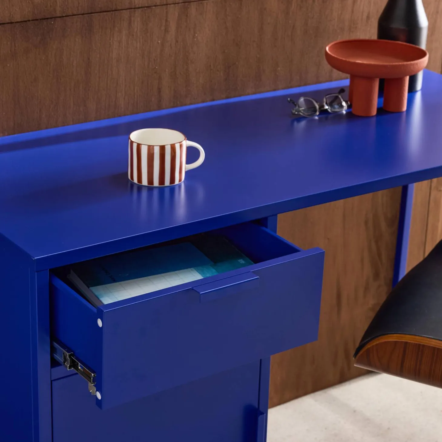 Scrivania per bambini in acciaio laminato, 1 cassetto
