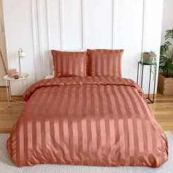 Set biancheria da letto in poliestere effetto satinato a righe sottili 2 posti rosso