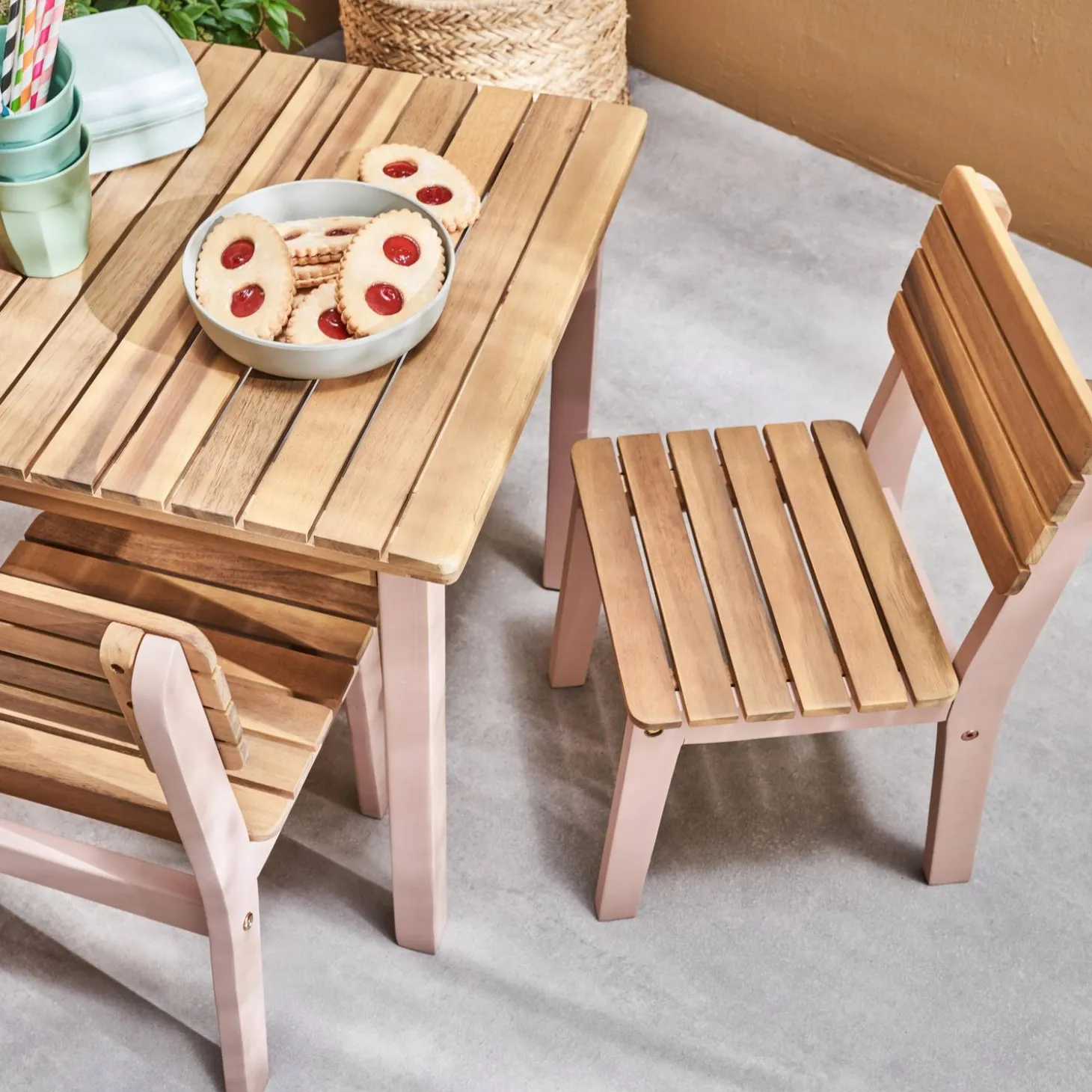 Set di tavolo per bambini in legno, 2 sedie
