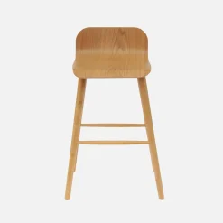 Set 2 sgabelli da bar scandinavo in legno di hevea 67,5 cm