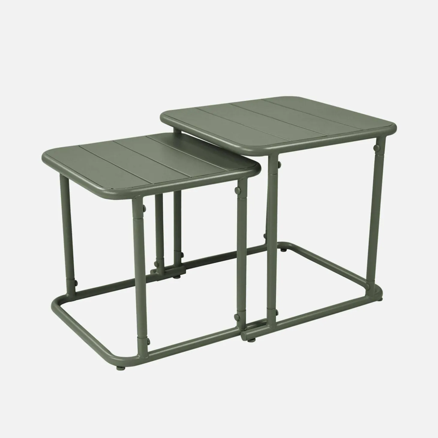 Set tavolini da esterno quadrati in acciaio