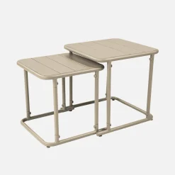 Set tavolini da esterno quadrati in acciaio