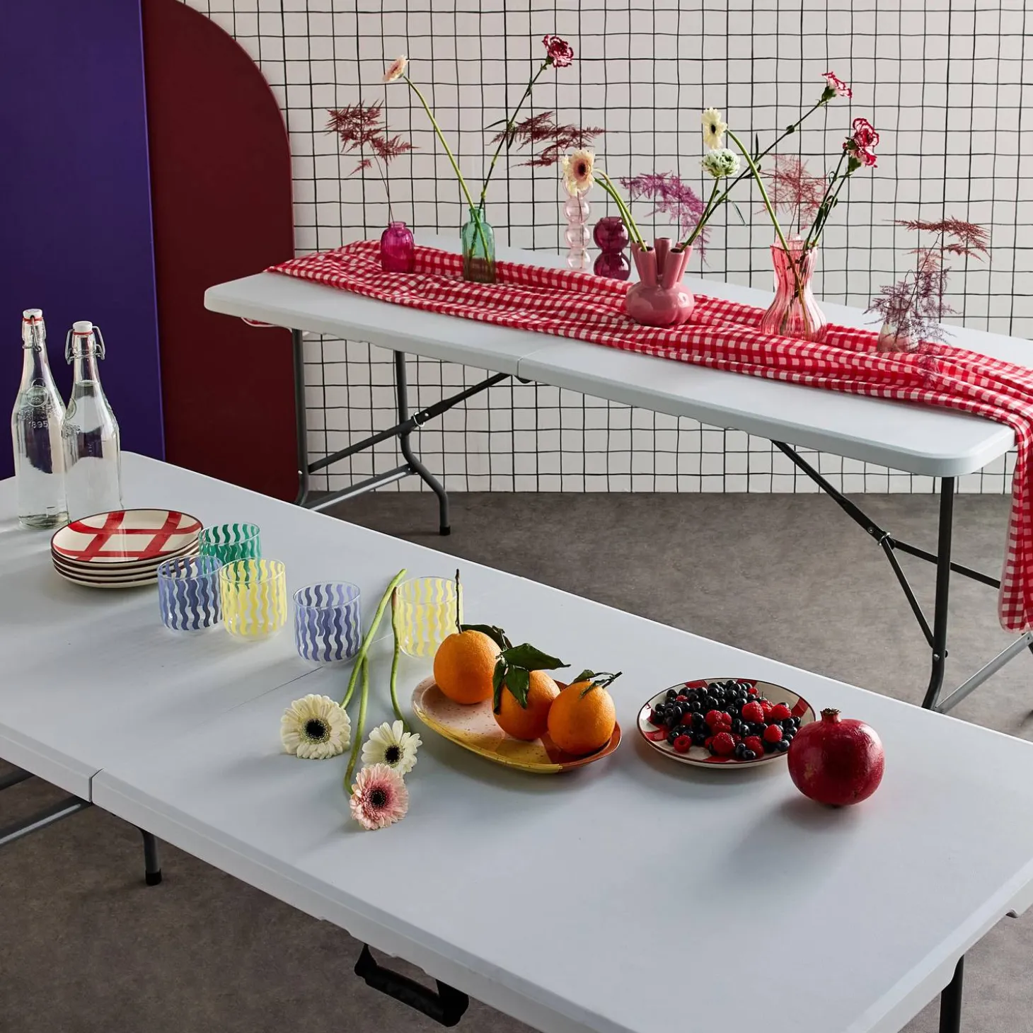 Set 2 tavoli pieghevoli per eventi in plastica