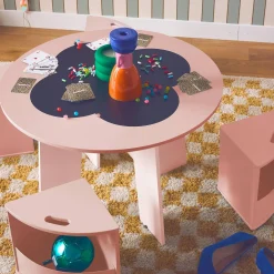 Set tavolo con ardesia e 4 sedie contenitore per bambini
