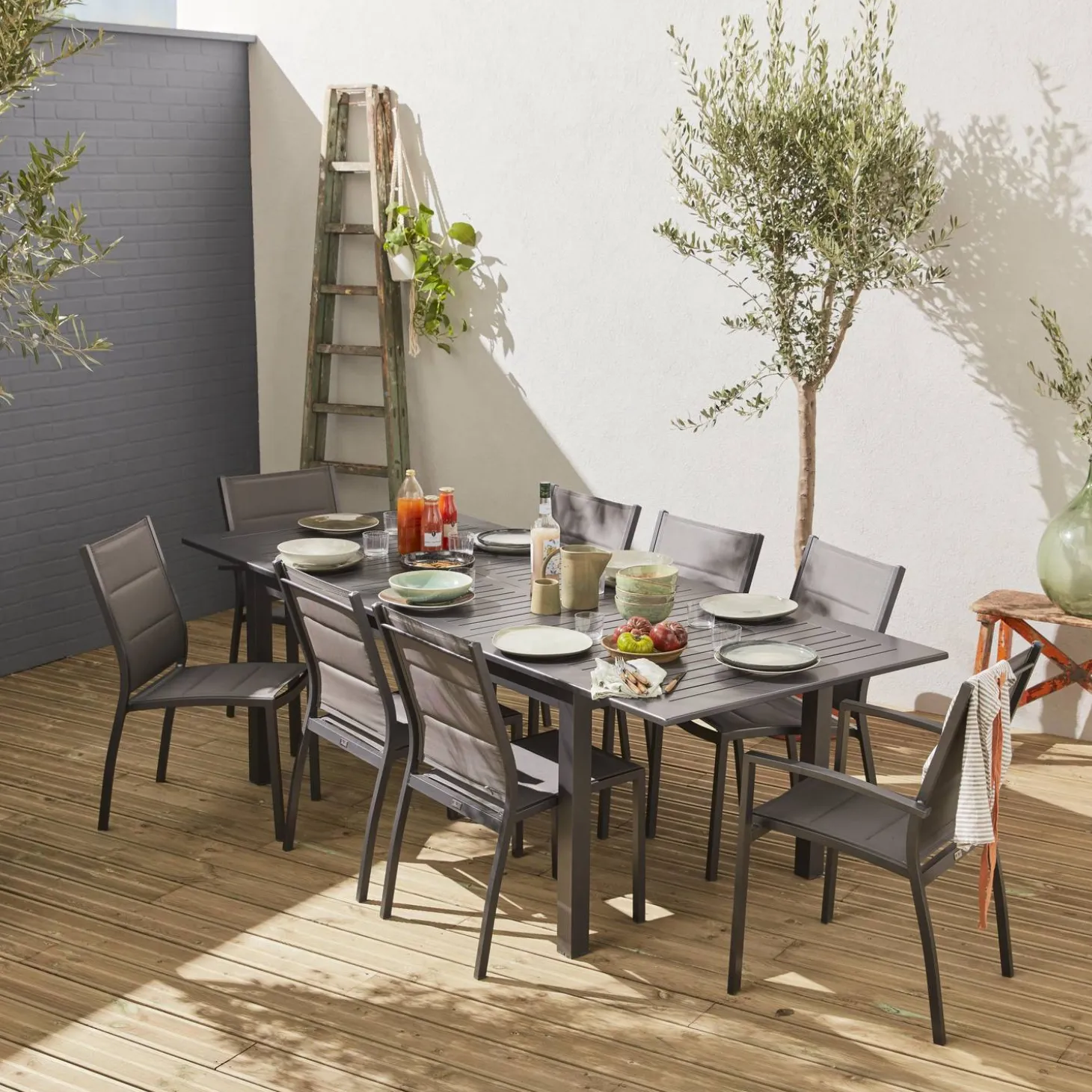 Set tavolo da giardino allungabile in alluminio con 8 sedie