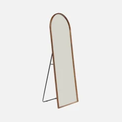 Specchio da terra ad arco in legno di hevea con base in acciaio, 170 cm