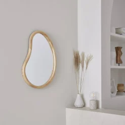 Specchio organico in legno di abete, 65cm