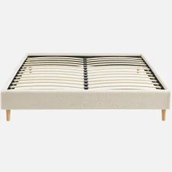 Struttura letto con rete a doghe, finitura bouclé, bianco