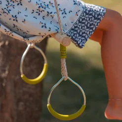 Trapezio in legno con anelli metallici per il cavalletto